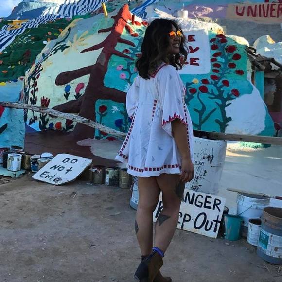 Meet your Posher, Elyse - Picture 1 of 1